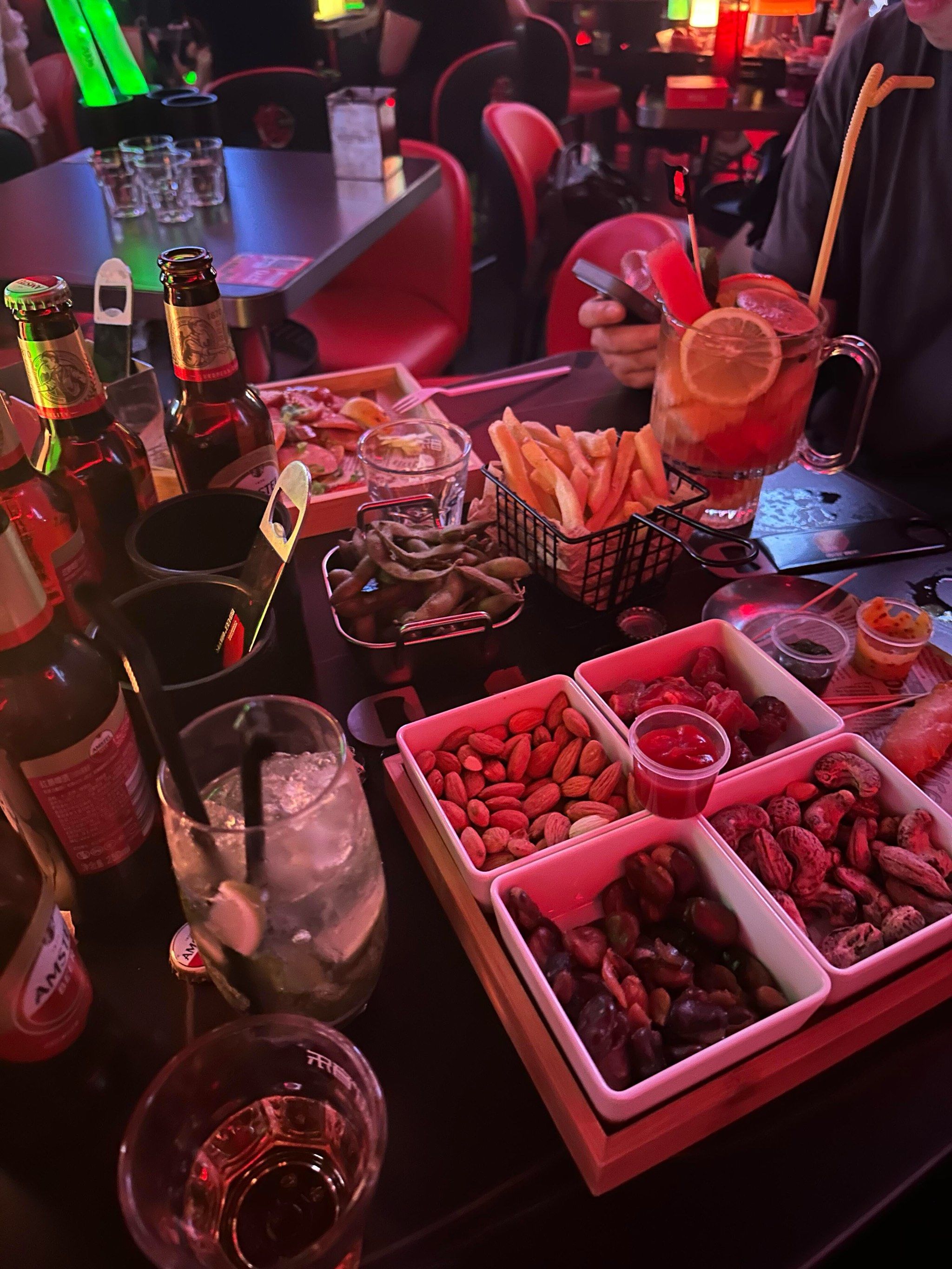 乐山商务KTV，商务氛围好评！-市中区ktv预定